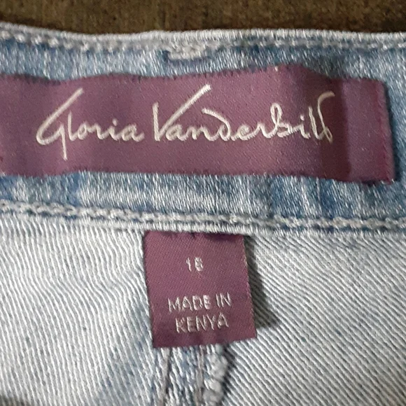 Gloria Vanderbilt Jean's - Picture 6 of 8